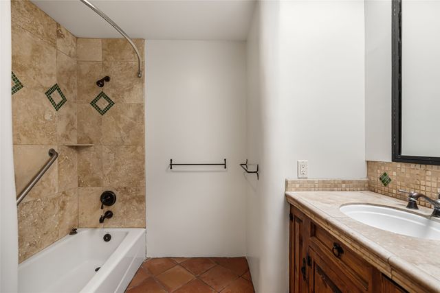 207 Cordova Road B, Santa Fe, NM 87505
