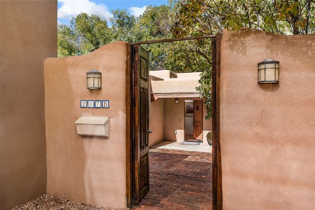 207 Cordova Road B, Santa Fe, NM 87505