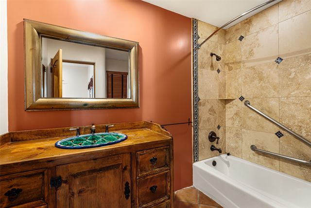 207 Cordova Road B, Santa Fe, NM 87505