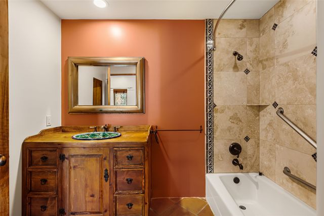 207 Cordova Road B, Santa Fe, NM 87505