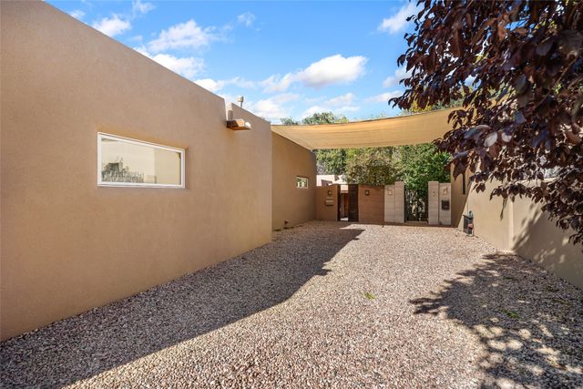207 Cordova Road B, Santa Fe, NM 87505