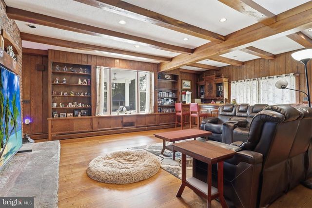 436 COTTAGE AVE, Edgewater Park, NJ 08010