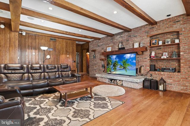 436 COTTAGE AVE, Edgewater Park, NJ 08010