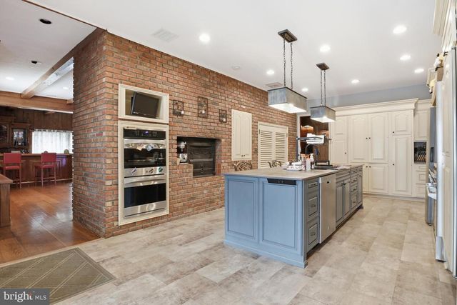 436 COTTAGE AVE, Edgewater Park, NJ 08010