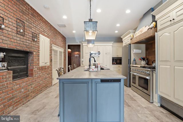 436 COTTAGE AVE, Edgewater Park, NJ 08010