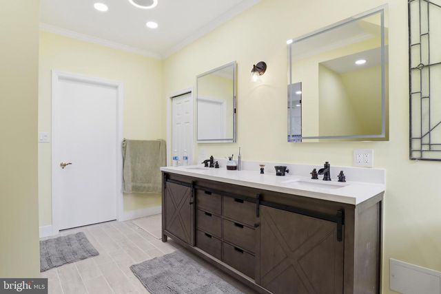 436 COTTAGE AVE, Edgewater Park, NJ 08010