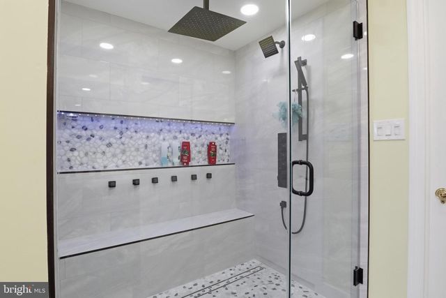 436 COTTAGE AVE, Edgewater Park, NJ 08010