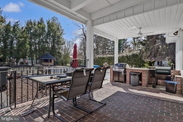 436 COTTAGE AVE, Edgewater Park, NJ 08010