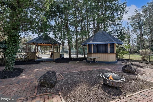 436 COTTAGE AVE, Edgewater Park, NJ 08010