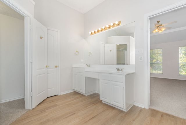 964 Camden Drive, Lewisville, TX 75067