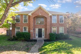 964 Camden Drive, Lewisville, TX 75067