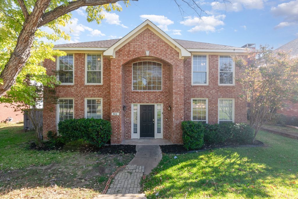 964 Camden Drive, Lewisville, TX 75067