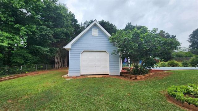 390 Lake Ridge Court, Mcdonough, GA 30252