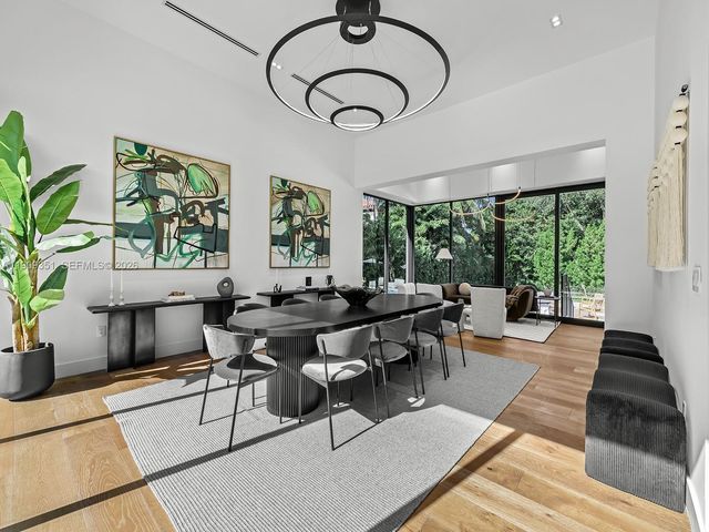 7910 Los Pinos Circle, Coral Gables, FL 33143
