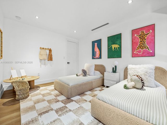 7910 Los Pinos Circle, Coral Gables, FL 33143