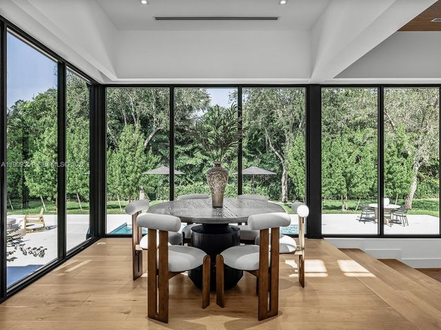 7910 Los Pinos Circle, Coral Gables, FL 33143
