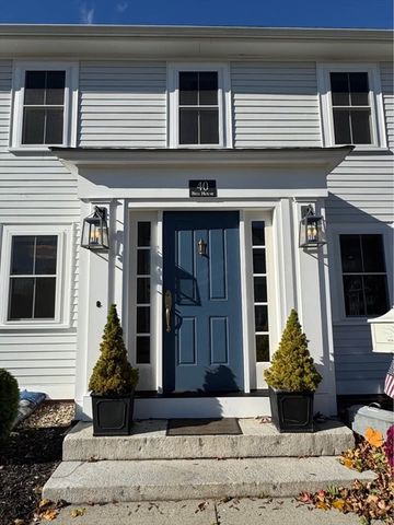 40 Elm St 1, Andover, MA 01810