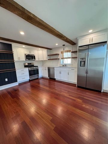 40 Elm St 1, Andover, MA 01810