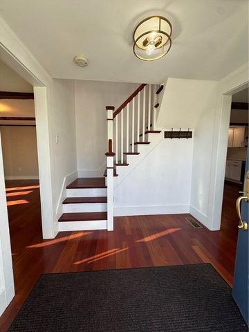 40 Elm St 1, Andover, MA 01810