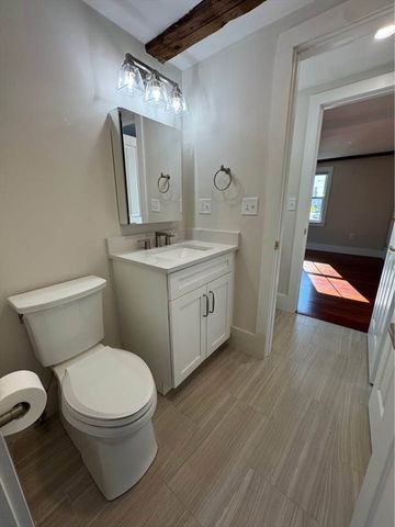 40 Elm St 1, Andover, MA 01810