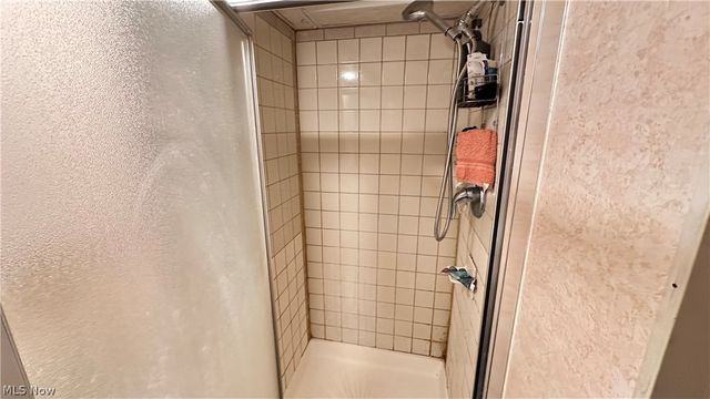 19513 Beverly Avenue, Maple Heights, OH 44137