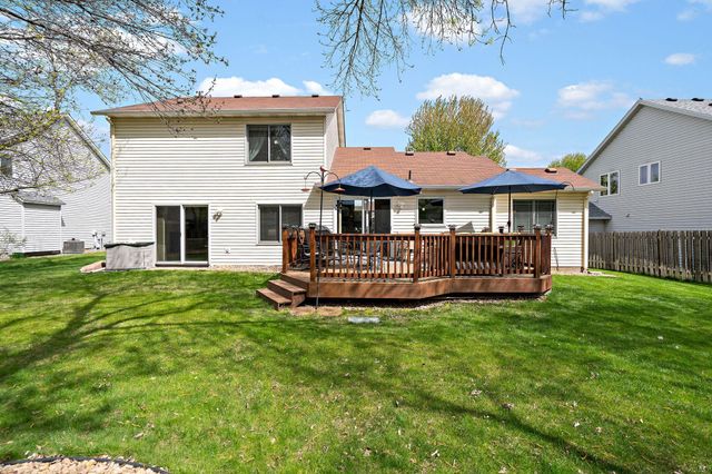 1409 Earle Way, Burnsville, MN 55306