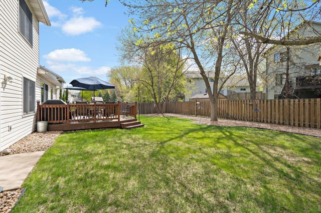 1409 Earle Way, Burnsville, MN 55306