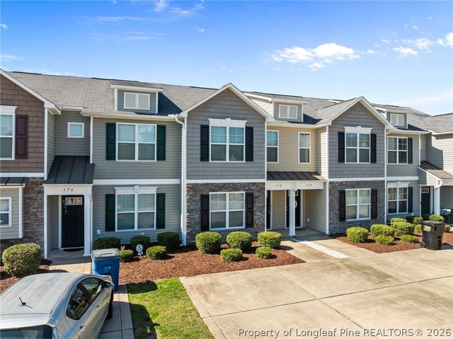 172 Collinwood Drive, Raeford, NC 28376