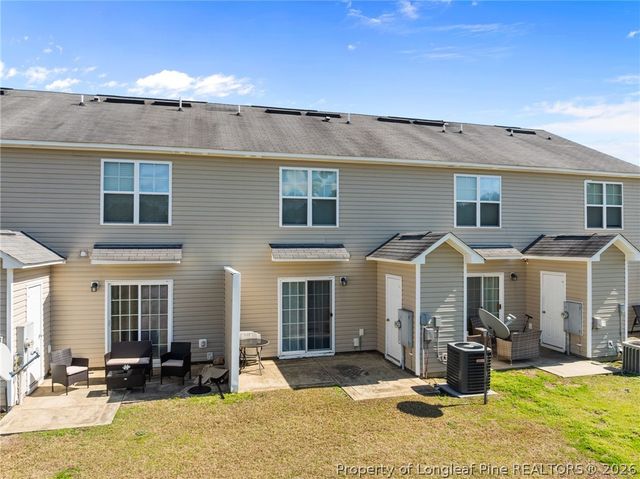 172 Collinwood Drive, Raeford, NC 28376