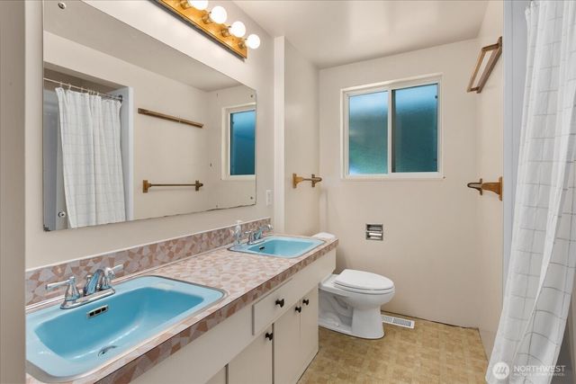 6216 189th Place SW, Lynnwood, WA 98036