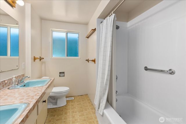 6216 189th Place SW, Lynnwood, WA 98036