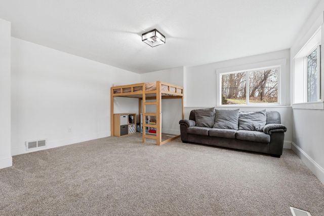 160 Powell Circle N, Big Lake, MN 55309