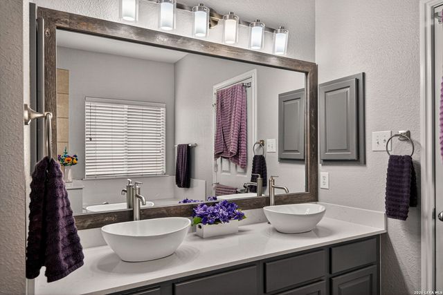 109 Shadow Knolls, Boerne, TX 78006