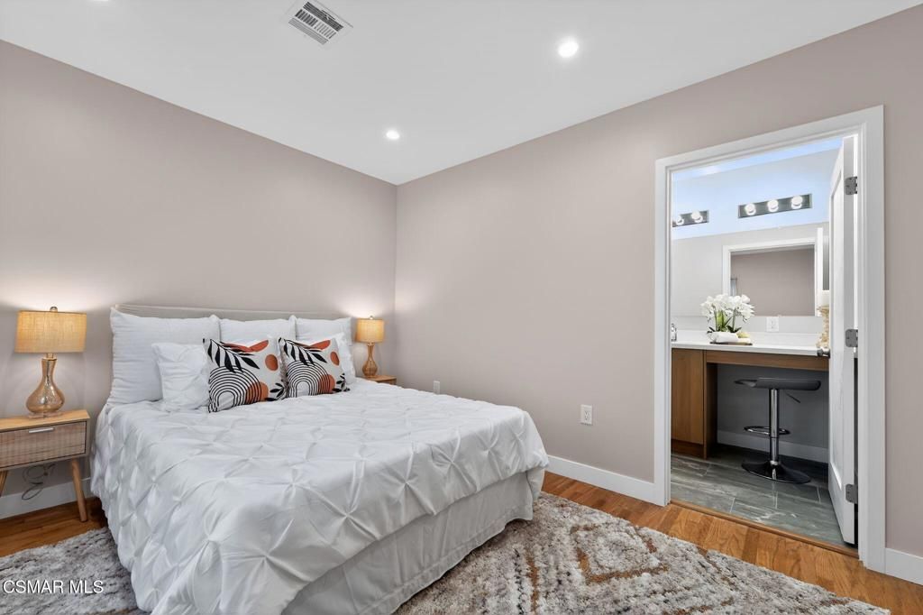 Image 20 of property listing at 3722 Degnan Boulevard, Los Angeles, CA 90018