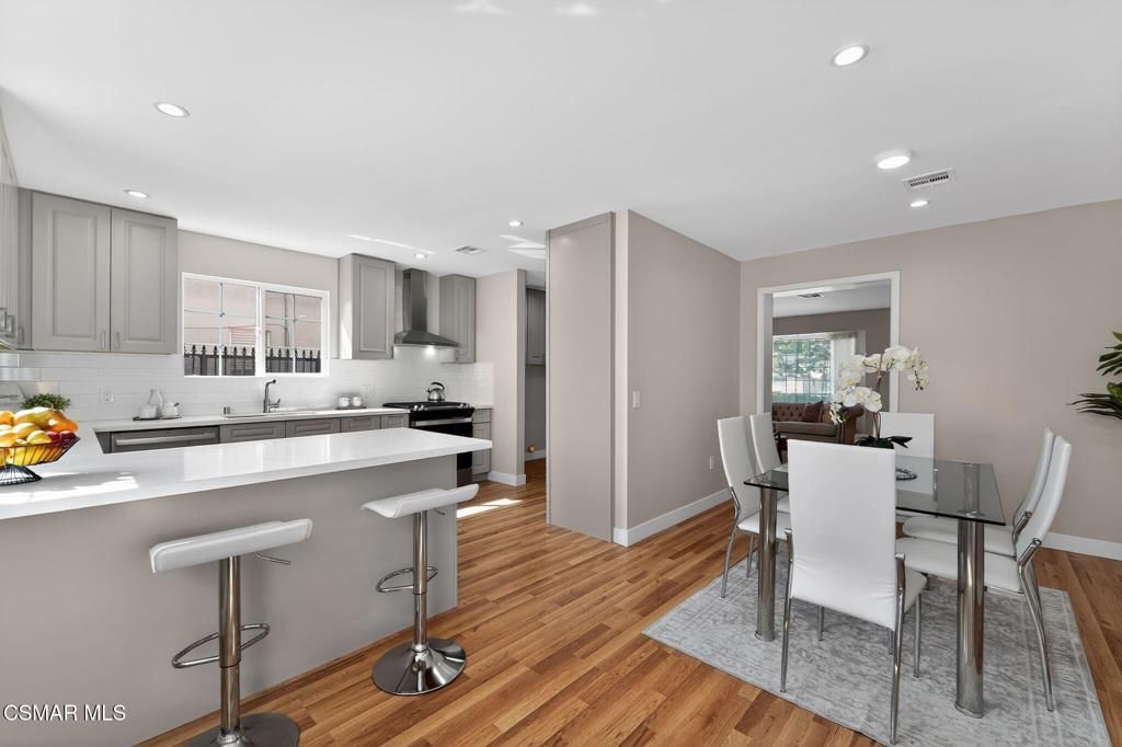 Image 9 of property listing at 3722 Degnan Boulevard, Los Angeles, CA 90018
