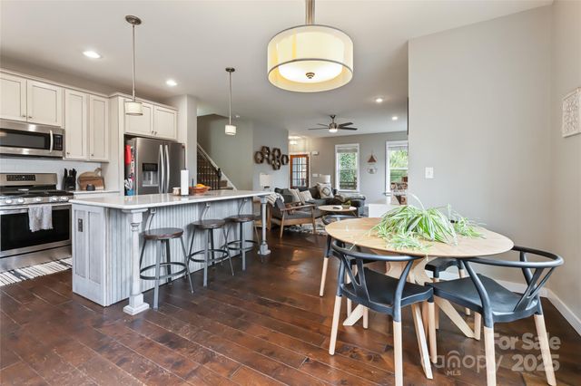 123 Arline Henry Way, Asheville, NC 28806