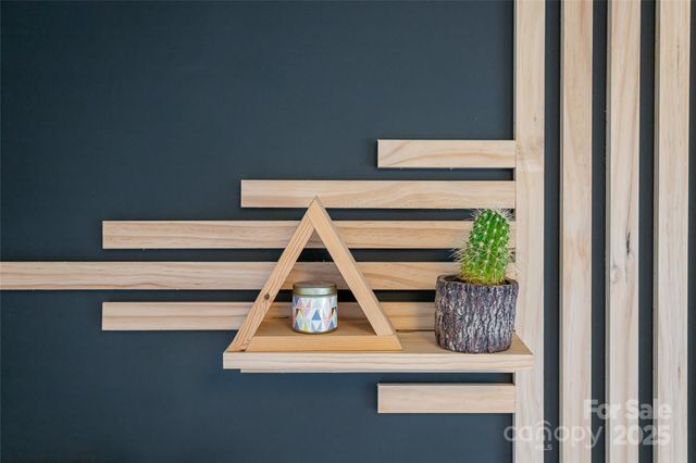 123 Arline Henry Way, Asheville, NC 28806