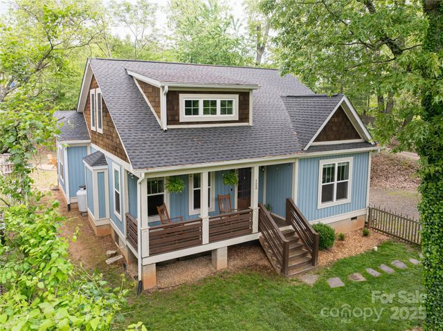 123 Arline Henry Way, Asheville, NC 28806