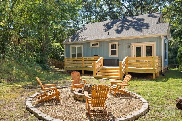 123 Arline Henry Way, Asheville, NC 28806