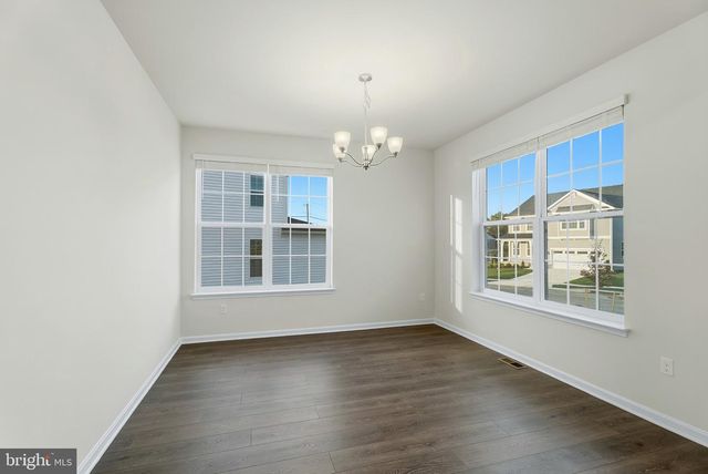 8101 CYPRESS POINT DR, Baltimore, MD 21237