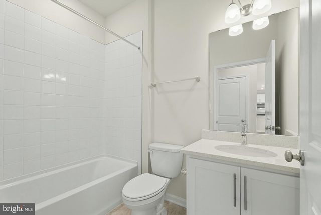 8101 CYPRESS POINT DR, Baltimore, MD 21237