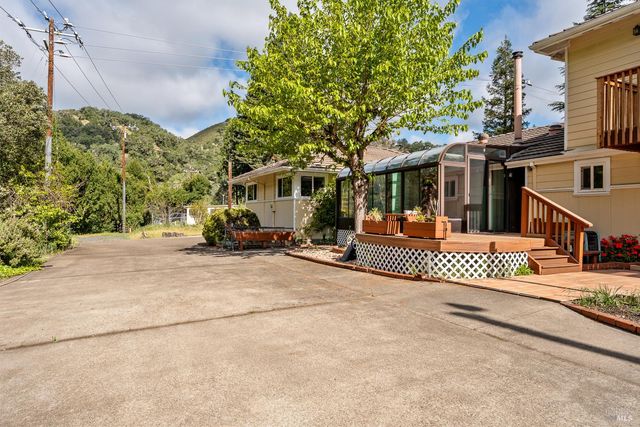 4451 Highway 20, Ukiah, CA 95482
