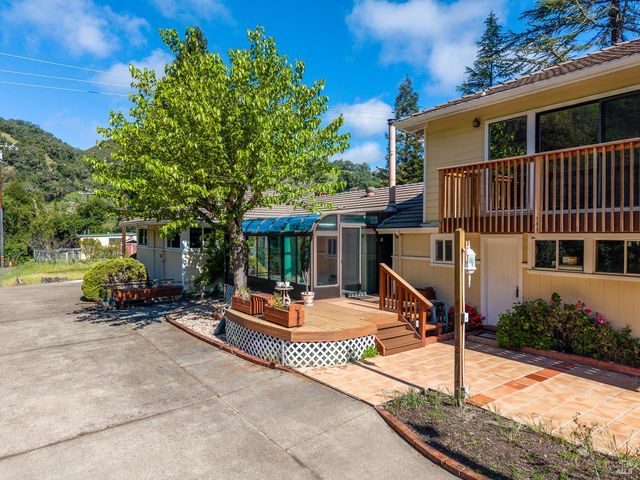 4451 Highway 20, Ukiah, CA 95482