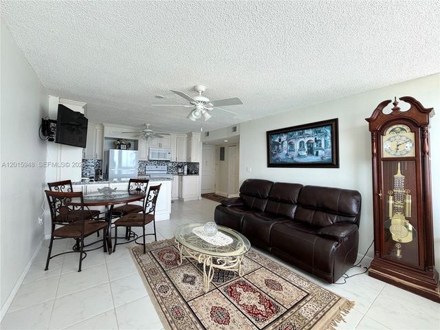 7135 Collins Ave 1214, Miami Beach, FL 33141