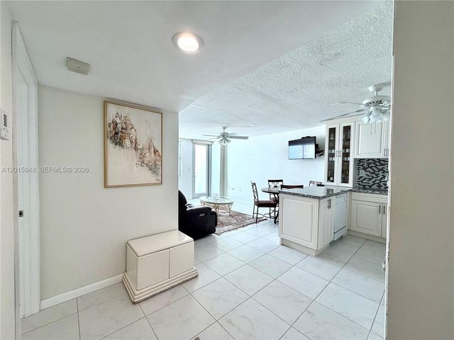 7135 Collins Ave 1214, Miami Beach, FL 33141