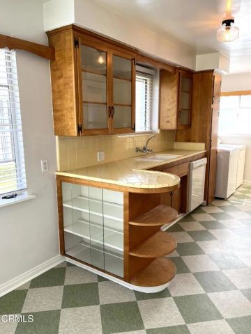 350 W Lemon Avenue, Monrovia, CA 91016