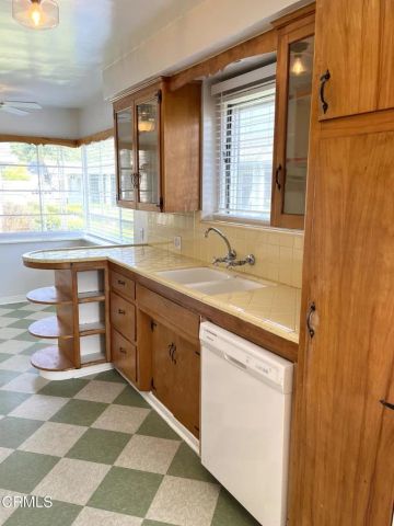 350 W Lemon Avenue, Monrovia, CA 91016