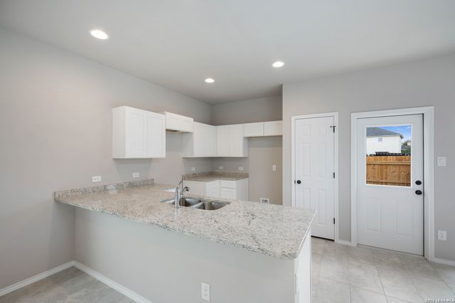 8615 Valentina Way Unit 101, San Antonio, TX 78245