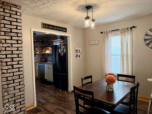 5825 Blue Bluff Road, Martinsville, IN 46151