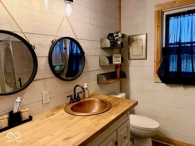 5825 Blue Bluff Road, Martinsville, IN 46151